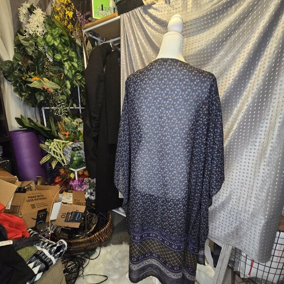 Sheer Wide Sleeve Kimono - Picture 4 of 5